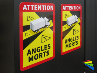 Magneetsticker dode hoek signalering voor trucks